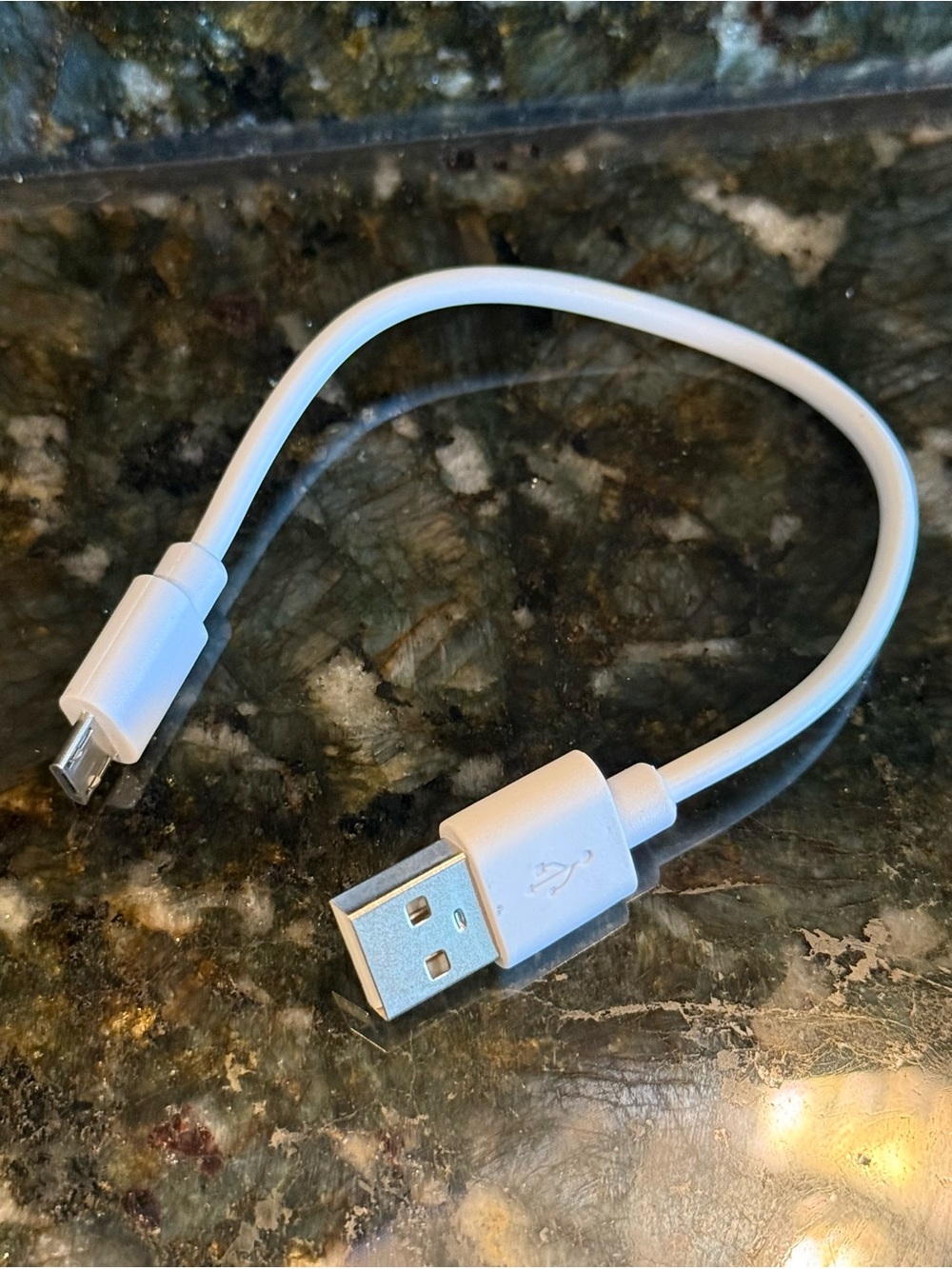 Ultra Short White USB C
Male-to-Male Charging Cable White